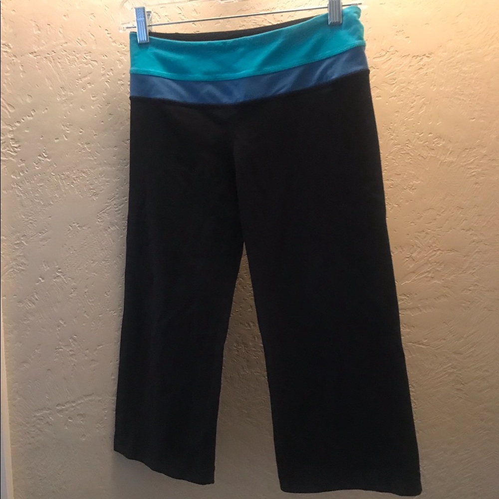 Lululemon Athletica Capris Size 4